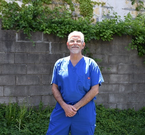 Dr. Daniel Silverberg V.M.D Veterinarian